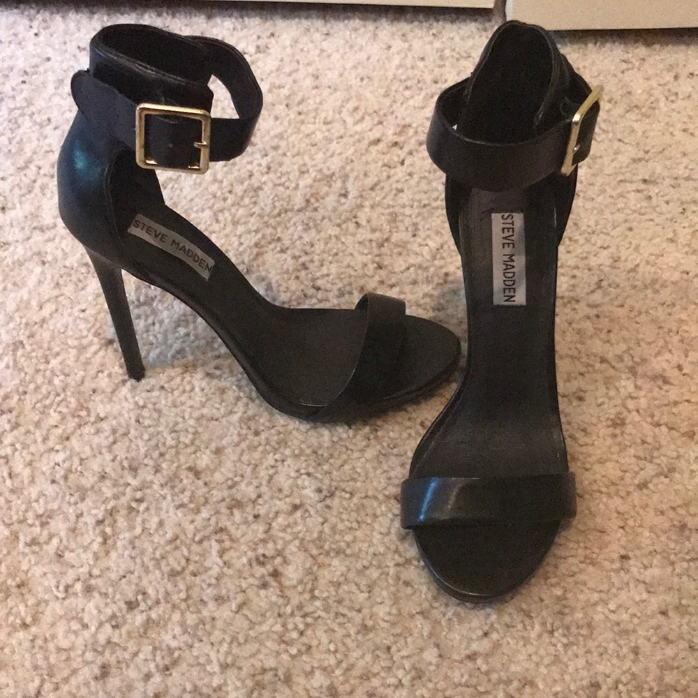 Steve Madden Marlenee Black Pump